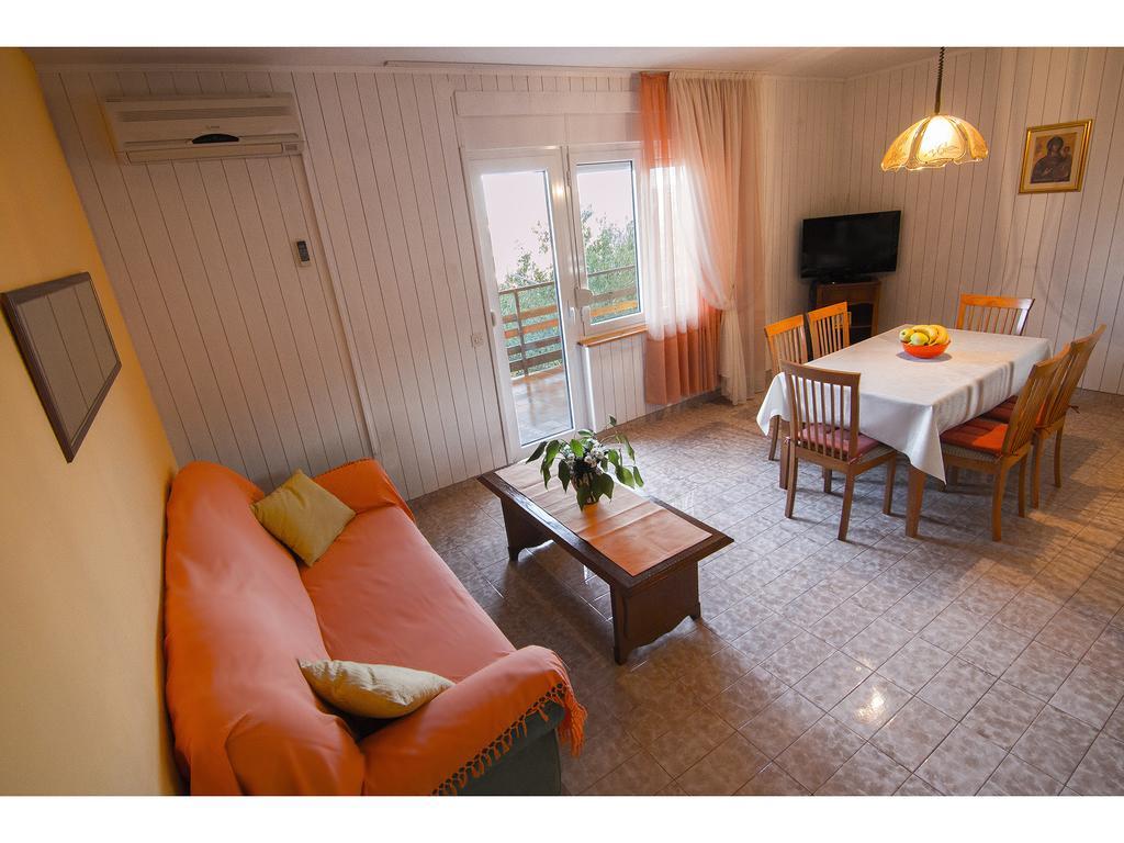 Apartment Miranda سلاتين الغرفة الصورة